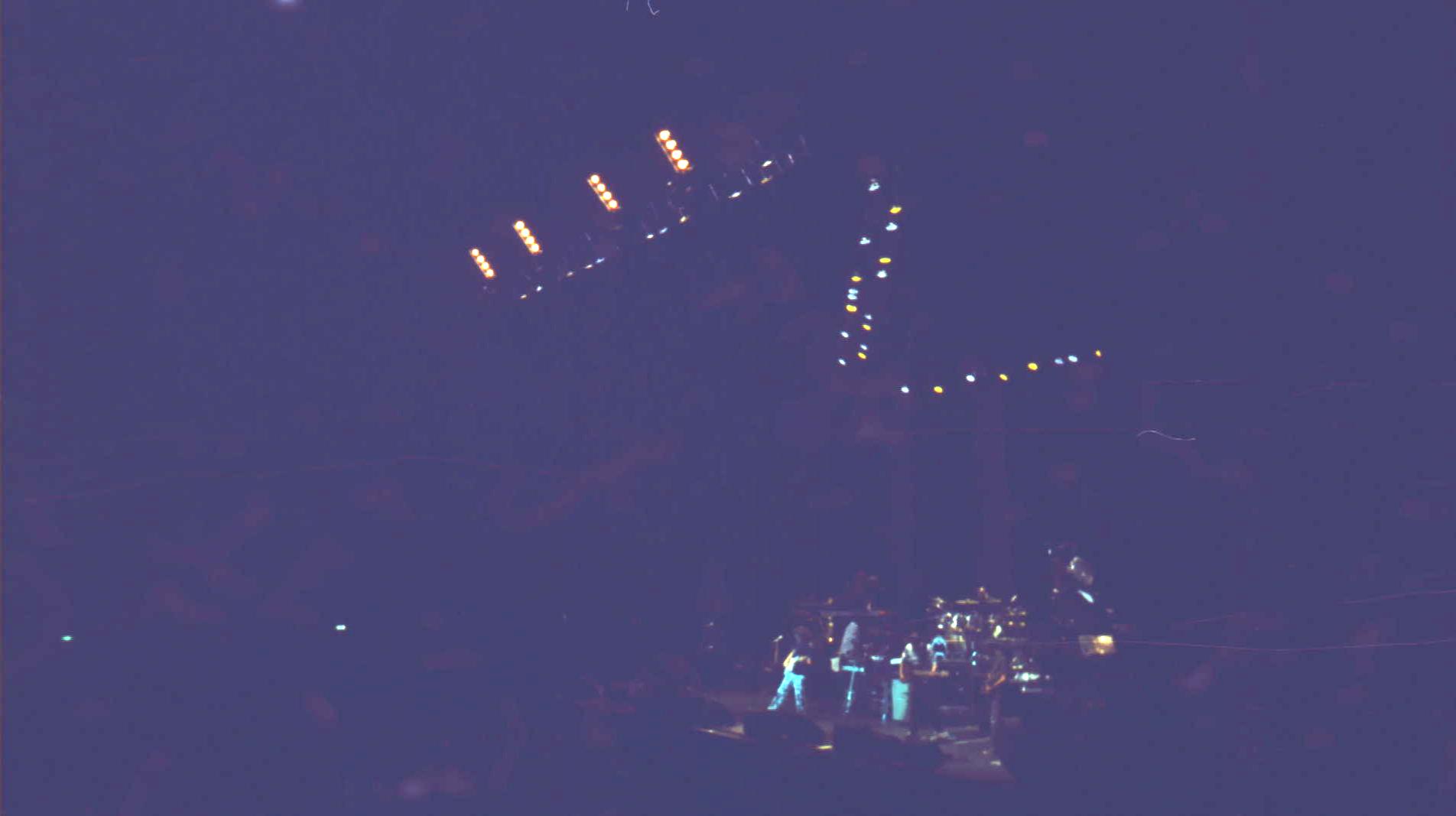 spgm/gal/Zappa plays Zappa/2ZPZ8-1AMS.JPG